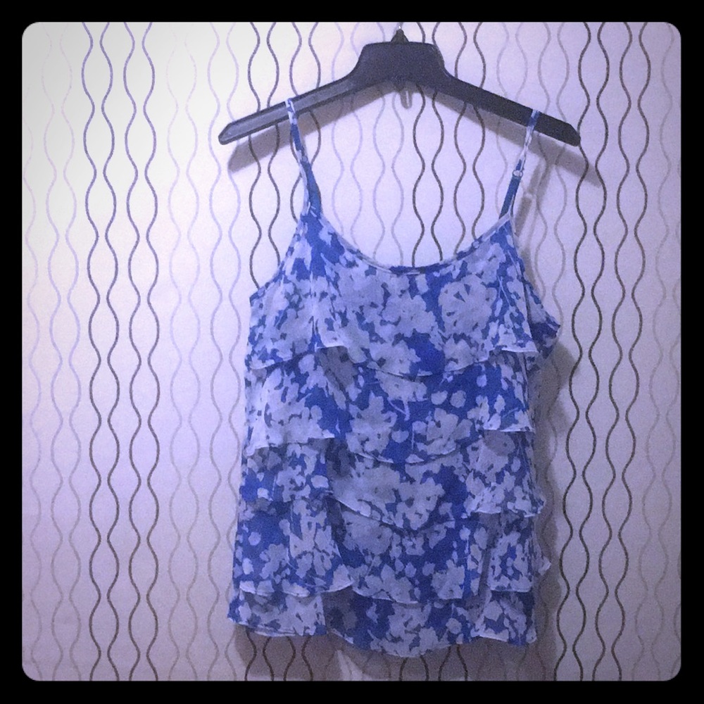 Blue layered tank